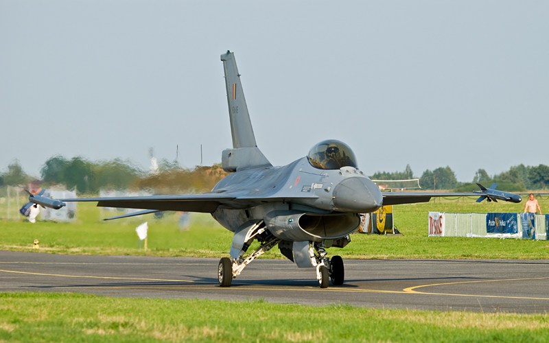 081_Radom_Air Show_General Dynamics F-16AM Fighting Falcon.jpg